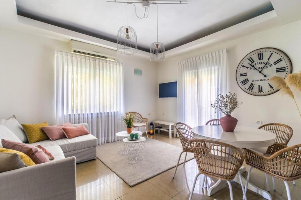 Molho 2Br For 6 Guests Apartment Jerusalem Exterior photo